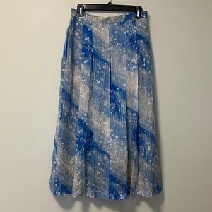 NWT Geiger 100% Silk Blue and White Women's Pleated Skirt